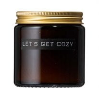 Wellmark kleine geurkaars cedarwood bruin glas 'let's get cozy'.